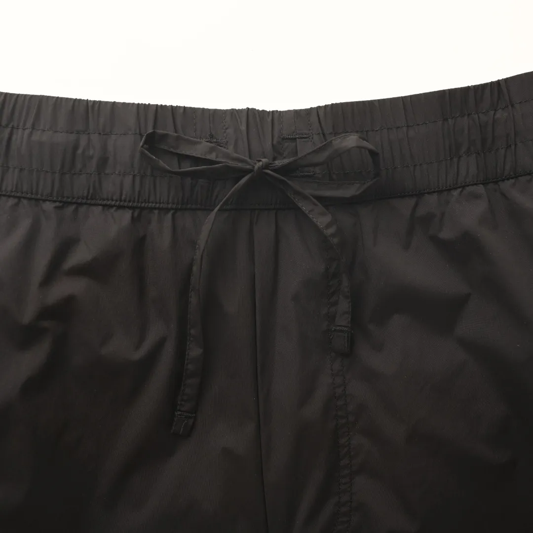 190 CANADA GOOSE CG ， ， ， ， ， ， 、 ， 。 3D ， 12 /cm²， 、 、 ， ； ， 。 ， 5mm ， 25% Rebound ， ， 。 5cm， ， ， 。 ， ， ， 。 Size：S-XL